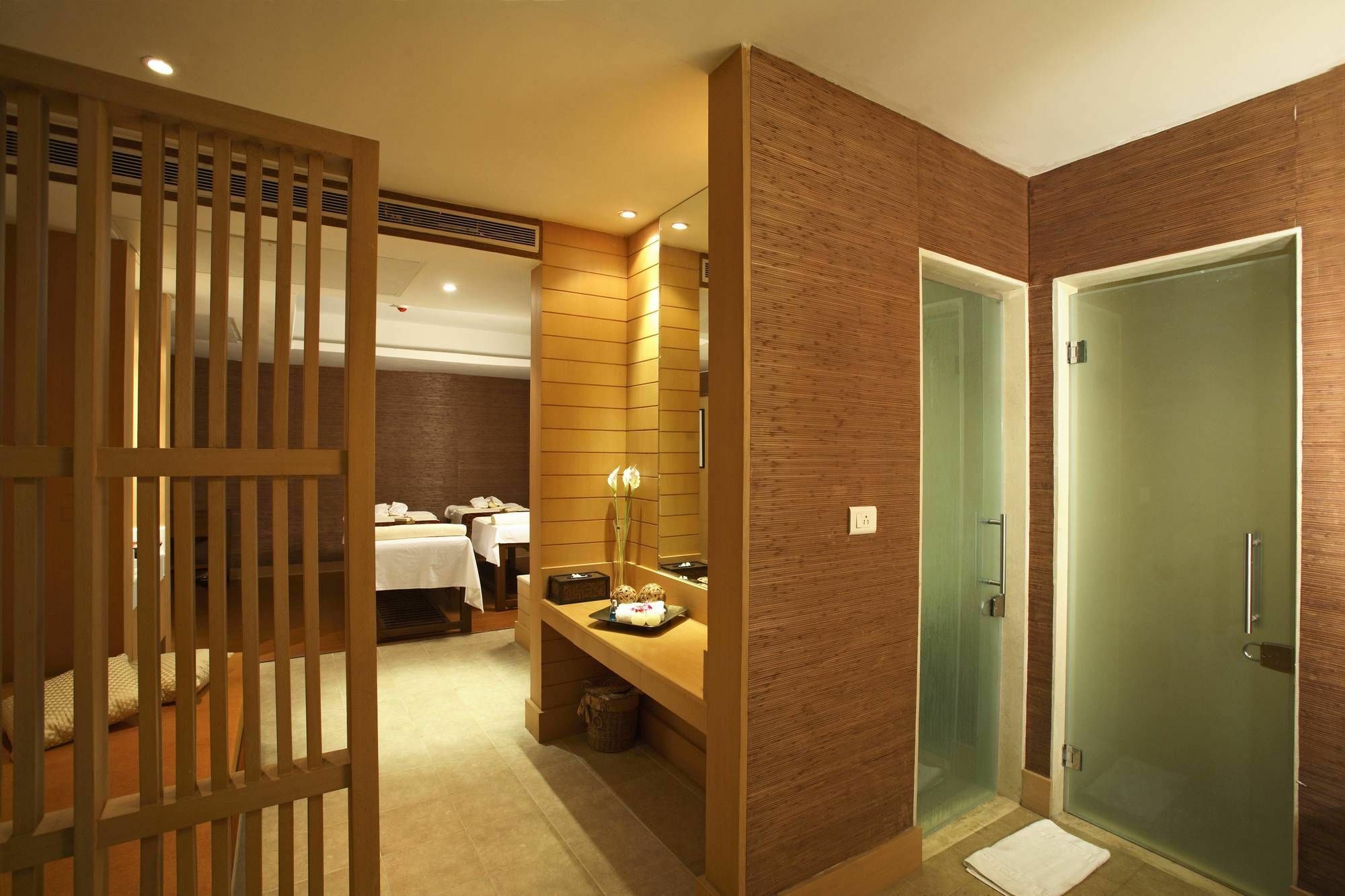 Ellaa Hotel Gachibowli Hyderabad Esterno foto